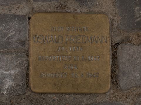 Stolperstein Oswald Friedmann, Foto: A. Bukschat & C. Flegel, 25.08.2012