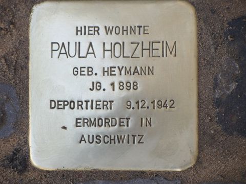Stolperstein Paula Holzheim, Foto: F. Siebold, April 2013