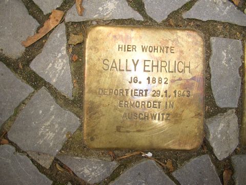 Stolperstein für Sally Ehrlich, Foto: J.Held, 27.07.2011