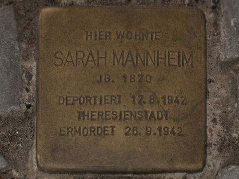 Stolperstein Sarah Mannheim (Bild: Stolpersteine-Initiative CW, Bukschat & Flegel)