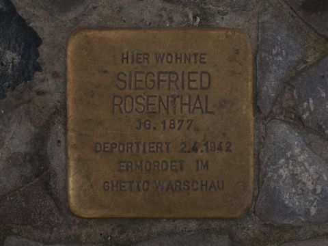 Stolperstein Siegfried Rosenthal, Foto: A. Bukschat & C. Flegel, 25.08.2012