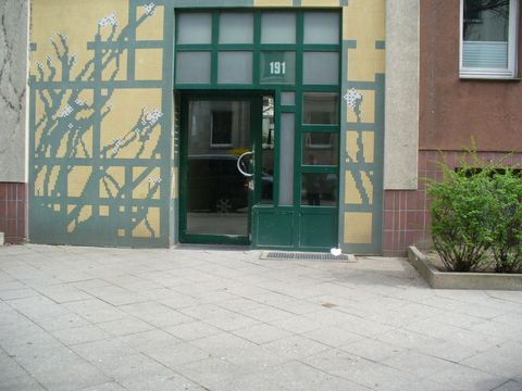 Hauseingang Uhlandstr. 191, 5.4.11