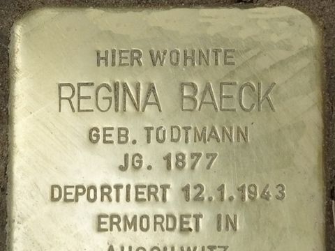 Stolperstein Regina Baeck, Foto:H.-J. Hupka, 2014
