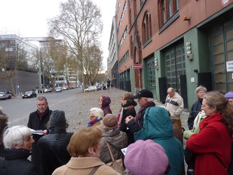 An der Feuerwache Rankestraße, 13.12.2014 (Bild: Bezirksamt, KHMM)