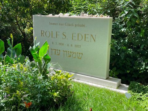 Rolf Eden Grabstein