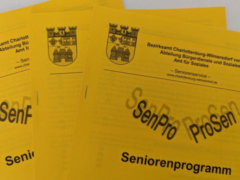 Fächer Seniorenprogrammhefte