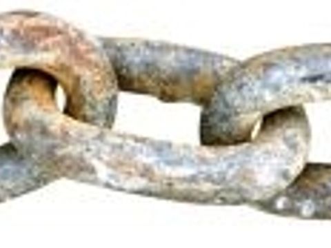Eine rostige Kette als Symbol für nicht mehr funktionierende Links