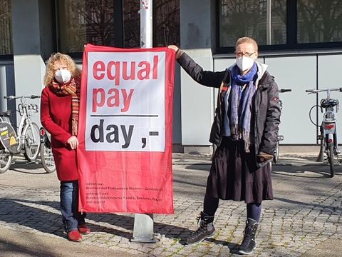 Equal Pay Day Fahne