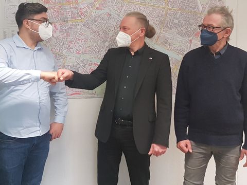 v.l.n.r. Gökhan Akgün (DGB KV FK), Oliver Nöll (Stadtrat), Jörn Rieken (DGB KV FK)