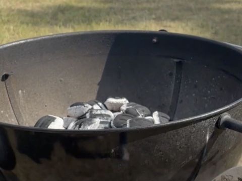 Grill mit Grillmarke am Neuen Hain