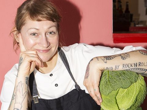 Sophia Hoffmann, Kochbuchautorin und ausgezeichnete Küchenchefin führt seit November 2022 gemeinsam mit Nina Petersen das Restaurant Happa