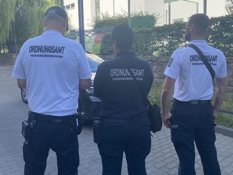 Die Beamten der Verkehrsüberwachung sind regelmäßig im Bezirk im Einsatz