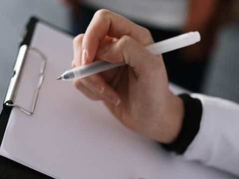 Nur selten werden Gespräche am Telefon so lang und komplex, dass die Beratenden an ihre Grenzen geraten