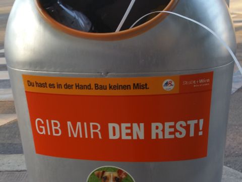 Restmüllbehälter
