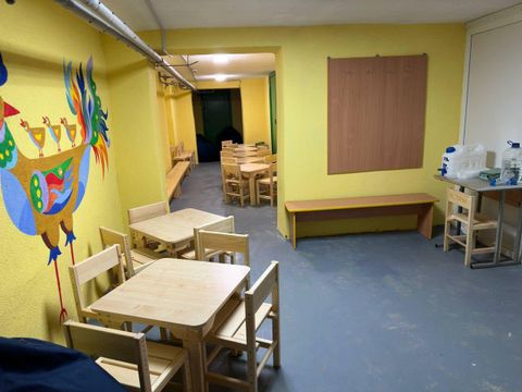 Schutzraum für Kinder (Kulturpalast Kyiv-Darnyzja)