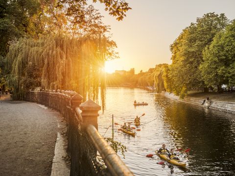 Titel: Kreuzberg, Landwehrkanal
