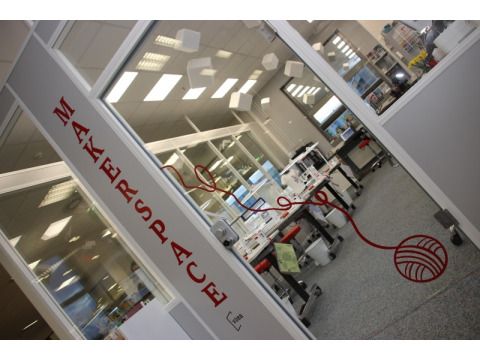 Makerspace „Robo und Faden“
