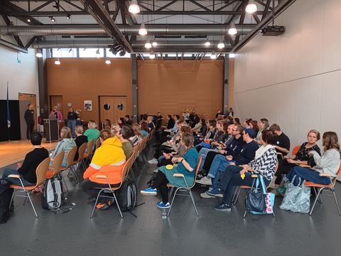 Projektbörse Neu-Hohenschönhausen voller Saal
