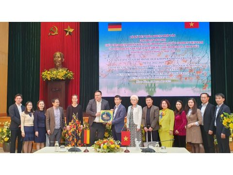 14.12.2022 Städtepartnerschaft Vertragsunterzeichnung für 2022-2025 (Bild: Bezirksamt Lichtenberg)