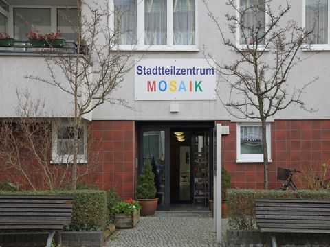 "Stadtteilzentrum MOSAIK"