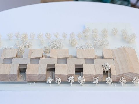 Grundsteinlegung für das Erich-Kästner-Gymnasium - Modell der Schule
