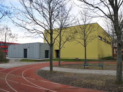 Übergabe Turnhalle Wolfgang-Amadeus-Mozart-Schule - Außenansicht1