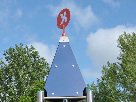 Wiedereröffnung Spielplatz Zerbster Straße - WImpel qua