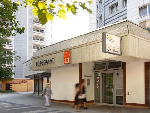 Bürgeramt Marzahner Promenade - Eingang