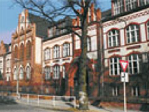 An der Schule 13