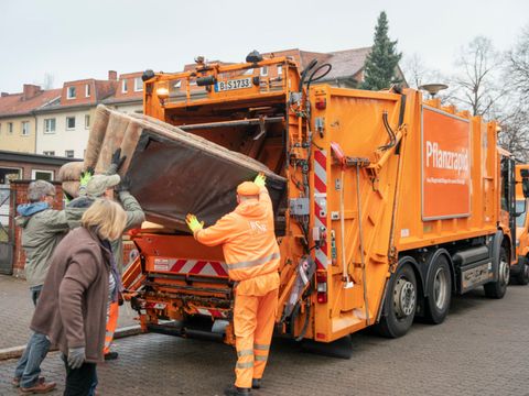 Sperrmüllfahrzeug der BSR