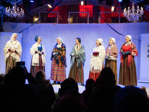 1130193722-251124-weihnachtszauber-0002-1.jpg