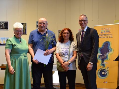 Der Ehrenamtspreis 2026 ging an das BAVUL Kunst- und Kulturcafé.