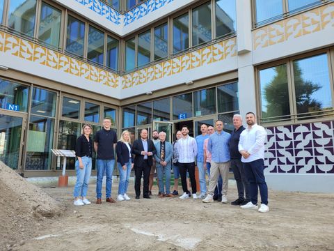 Übergabe Schule Reinickendorfer Straße