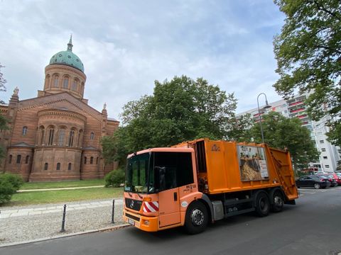 sperrmuellaktionstag_michaelkirchplatz