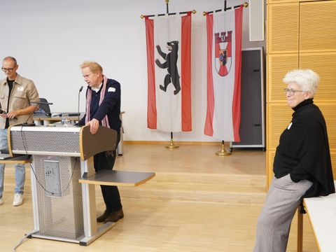 (l.n.r.) Herr Kunath (SPK); Stadtrat Herr Gothe; Bezirksbürgermeisterin Frau Remlinger