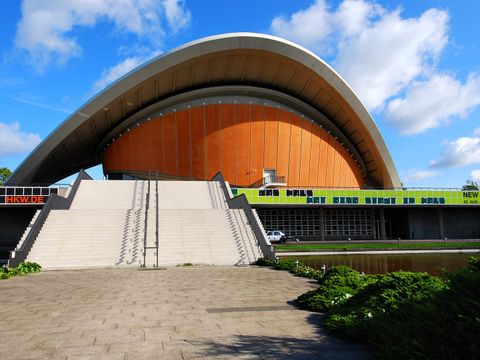 Haus der Kulturen der Welt, auch "Schwangere Auster" genannt (Bild: Berlin Partner / FritschFoto )