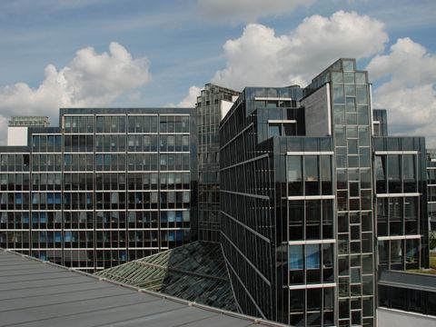 Blick auf das Gebäude des Jobcenter Neukölln in der Mainzer Straße (Bild: Jobcenter Neukölln)