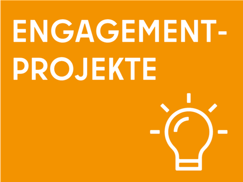 Orangene Kachel zur Weiterleitung auf die Unterseite "Engagementprojekte"