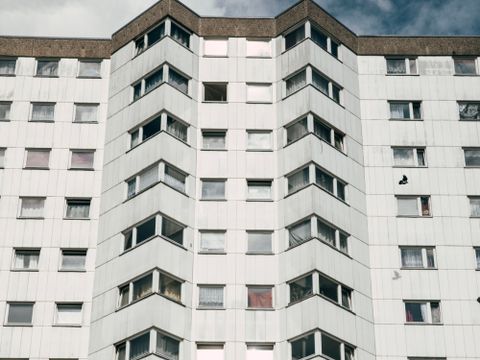 B_HM_Titelbild_Vermessungstechnik_Hochhaus