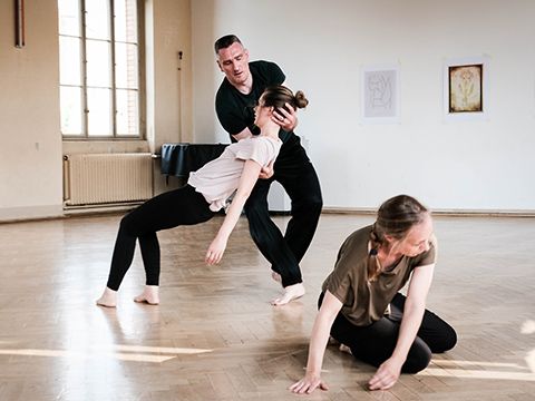 Dance and Create für Erwachsene