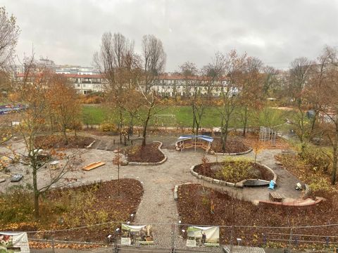 Außenanlagen Kurt-Tucholsky-Oberschule in Pankow