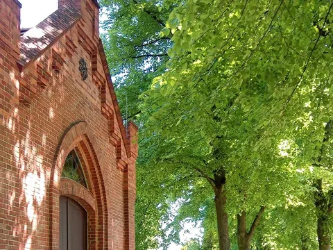 Friedhof XlV