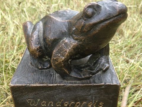 "Goldene Kröte" Wanderpreis des Pankower Umweltpreises