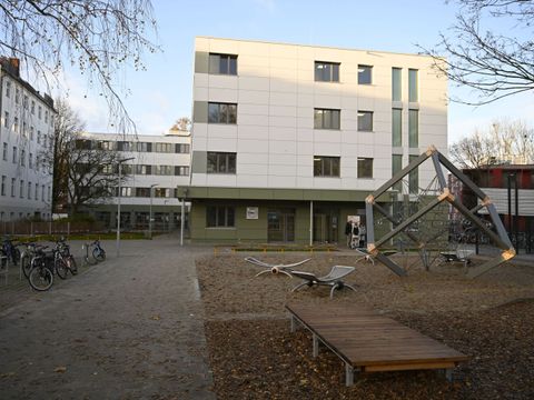 Schuldrehscheibe Eschengraben in der Thulestr. 73a