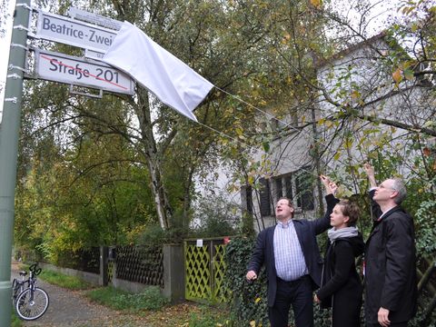 Benennung Beatrice-Zweig-Straße