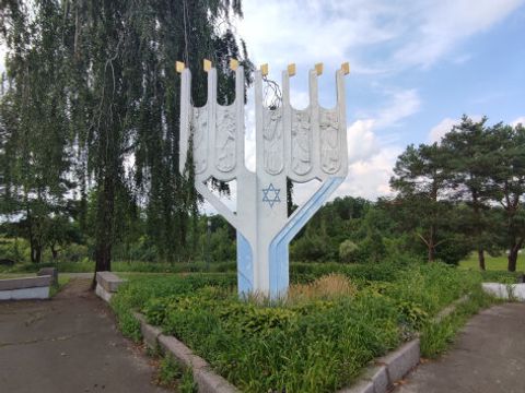 Gedenkstätte „Sosenki“ in Riwne