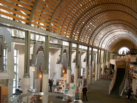Humboldt-Bibliothek von innen