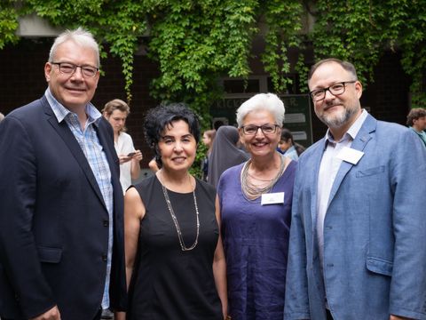 Stadtrat Harald Muschner, Bürgermeisterin Emine Demirbüken-Wegner, Schulleiterin Uta Eling und der Vorsitzende des Förderkreises Andreas Kecker (Bild: Toulouse-Kautrec-Schule)