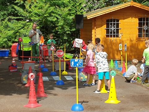 Die Aktion „Sicherer Schulweg“ fand in den Jugendverkehrsschulen große Resonanz. (Bild: BA reinickendorf)