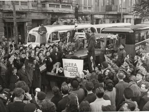 Aufhebung der Blockade der Westsektoren, 12.5.1949 (Bild: Landesarchiv)